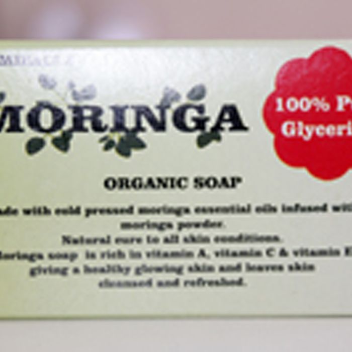 PURE MIRACLE MORINGA SOAP